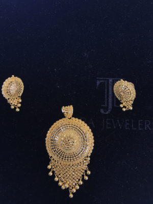 Pendent set 