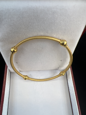 Baby bangle 