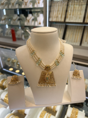 Pearl set