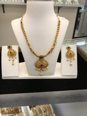 Women’s antique necklace 