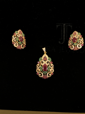 Pendent set 
