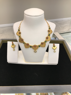 Women’s antique necklace 