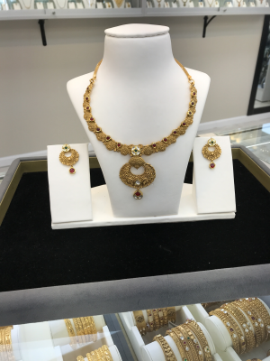 Women’s antique necklace 