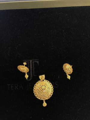 Pendent set