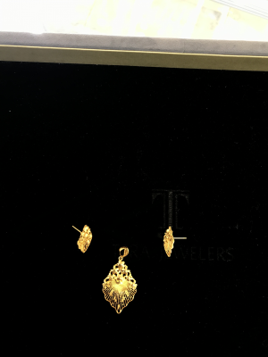 Pendent set